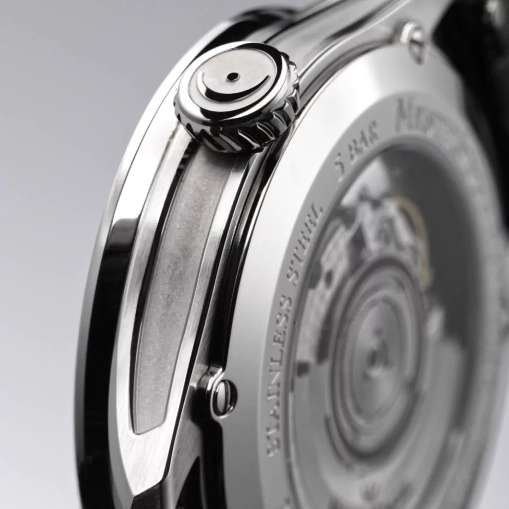 MeisterSinger Panthero Jumping Hour - Glossy Black