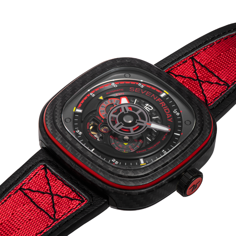 P3C/04 RED CARBON
