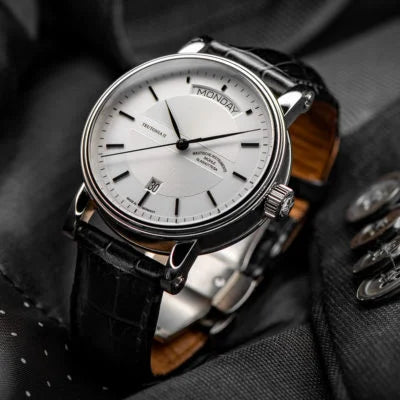 Teutonia II Day/Date M1-33-65-LB -デイト英語表記
