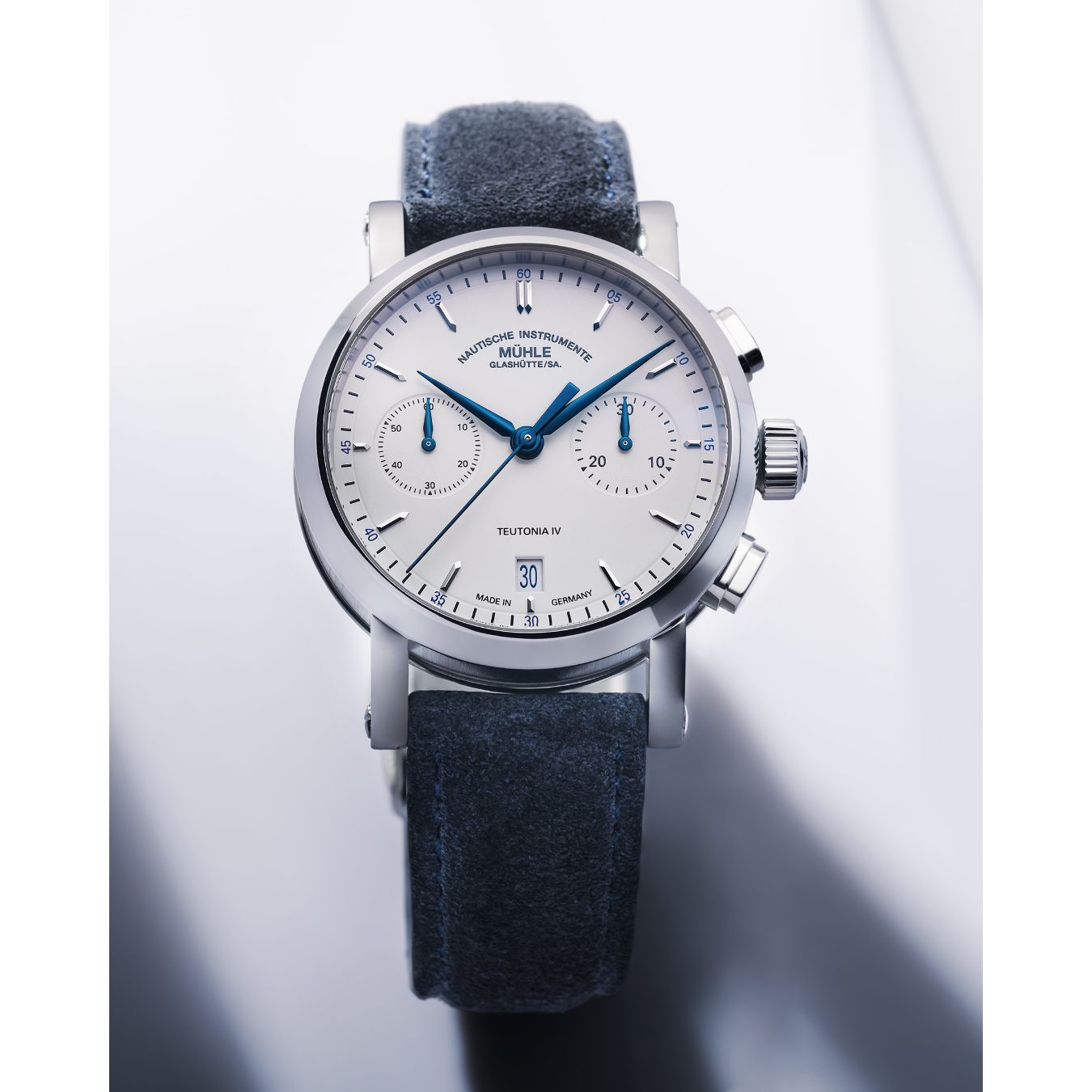 Teutonia IV Chronograph M1-44-35-LBV-I