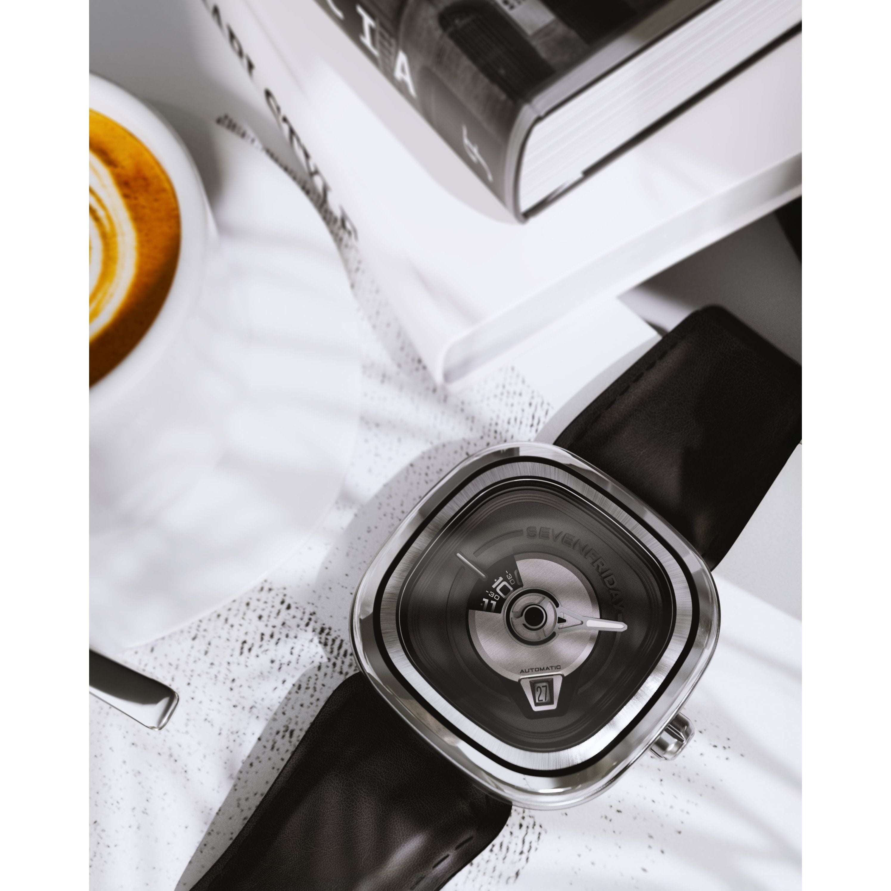 SEVENFRIDAY PE1/01｜レトロフューチャー×インダストリアルな新時代