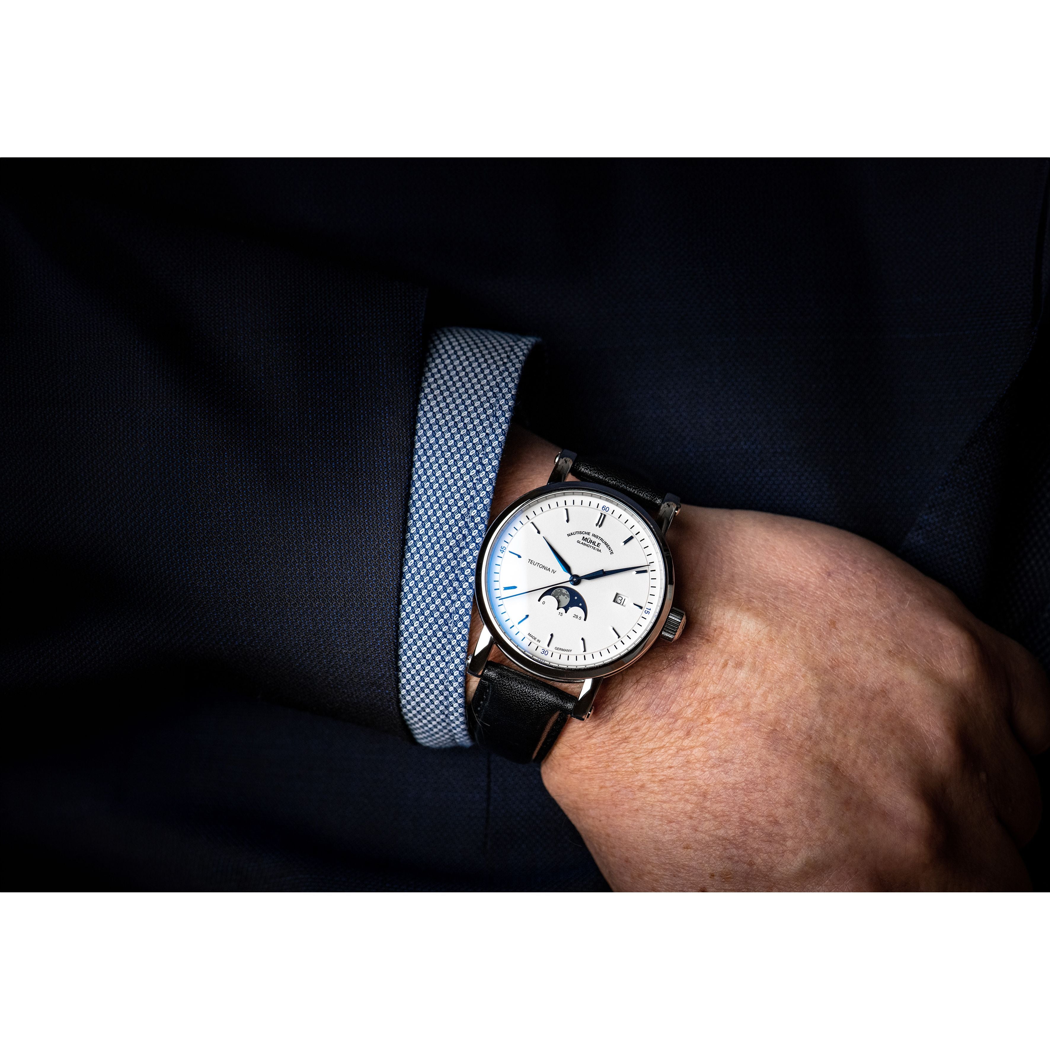 専用ステンドグラス　ムーンフェイズ Mühle Glashütte M1-44-05-LB｜Teutonia IV Moonphase 自動巻き 41mm